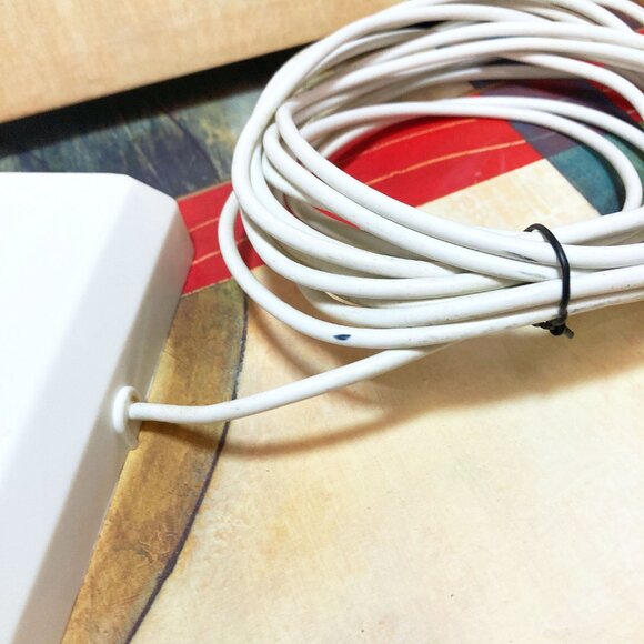 Cell Phone Signal Booster Band 66 / 4 Repeater Amplifier for Verizon AT&T 4G LTE - Picture 3 of 8